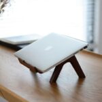 견고한 목재 노트북 스탠드 Apple Macbook 데스크탑 냉각 랙 나무 높이 받침대 브라켓 - 이미지 3