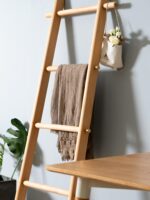 견고한 목재 사다리 선반 바닥 침실 코트 선반 침대 끝 입구 작은 옷걸이 욕실 사다리 타월 선반 - 이미지 3