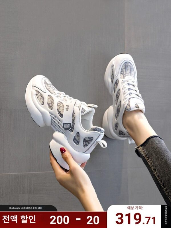 홍콩 화이트 대드 슈즈 여성 2025 봄과 가을 신상품 정품 가죽 두꺼운 밑창 캐주얼 슈즈 컬러 매칭 올매치 스포츠 슈즈 ins