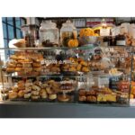 맞춤형 베이킹 숍 소형 유리 디스플레이 캐비닛 베이커리 디스플레이 캐비닛 실온 케이크 캐비닛 카페 디저트 디스플레이 랙 - 이미지 2