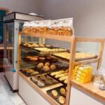 맞춤형 베이킹 숍 소형 유리 디스플레이 캐비닛 베이커리 디스플레이 캐비닛 실온 케이크 캐비닛 카페 디저트 디스플레이 랙 - 이미지 3