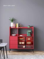 이탈리아 미니멀리스트 견고한 목재 식탁 사이드보드 다기능 벽걸이형 하이 와인 캐비닛 모던 라이트 럭셔리 노르딕 수납장 티 캐비닛