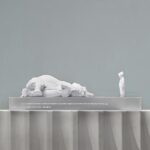 모킹버드 로빈 수지 장식품 스웨트셔츠 소년 캐릭터 조각 아시아 추상 데스크탑 선물 - 이미지 4