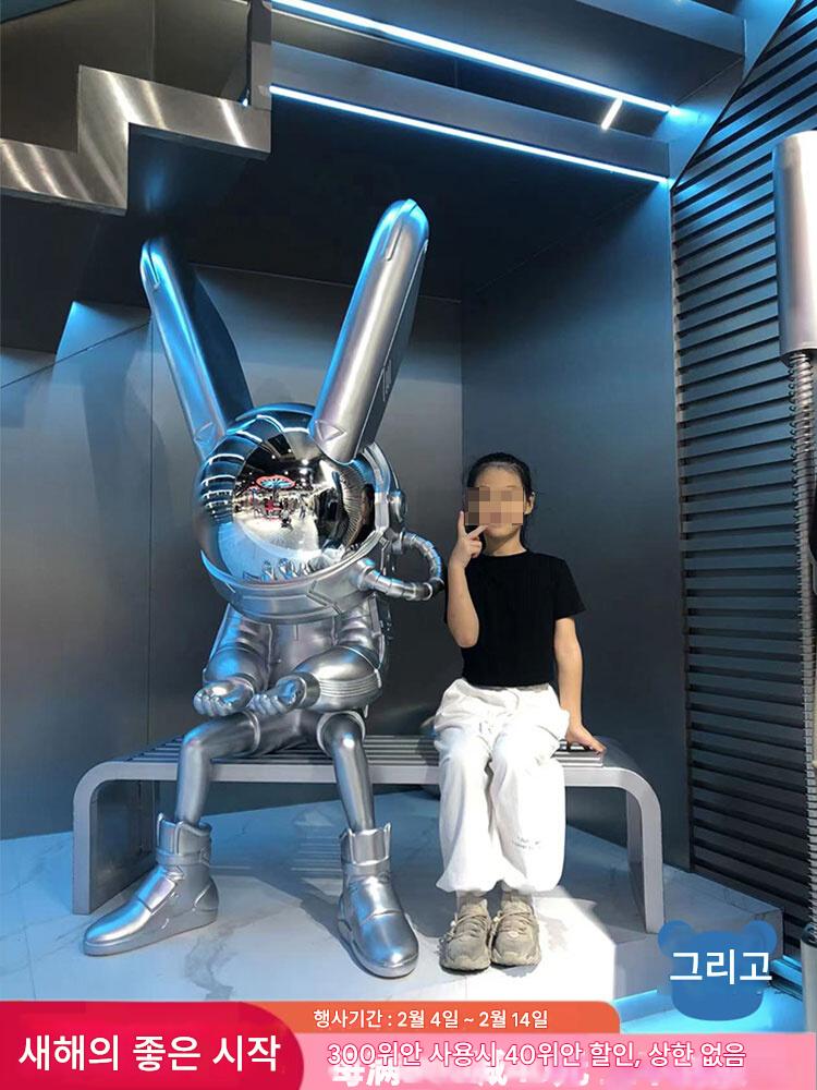 main_679465450635_0-1 2024 인터넷 셀러브리티 로비 전기 도금 달빛 큰 토끼 장식품 바닥 집 거실 호텔 장식 장식 조각 - 이미지 1