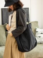 소백 일본 방수 나일론 캐주얼 숄더백 여성 디자인 니치 대용량 통근 토트백 - 이미지 4