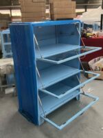 앤츠 블랙 레트로 유리문 사이드보드 인더스트리얼 스타일 금속 3도어 티 와인 캐비닛 모델 MB-DULTON - 이미지 2