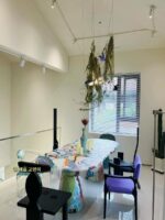 끌로 깎은 고양이 유리섬유 맞춤형 네덜란드 예술가 용광로 유화 페인팅 테이블 창의적 조명 고급 레저 식탁 - 이미지 3