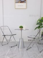 산업 스타일 카페 스테인리스 스틸 테이블 심플 모던 밀크티 숍 금속 소형 원형 테이블 리셉션 협상 테이블 및 의자