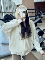 SULELIAN 루즈 캐주얼 스포츠 재킷 인 스타일 후드 요가 수트 스웨터 긴팔 러닝 탑 가을과 겨울 - 이미지 2