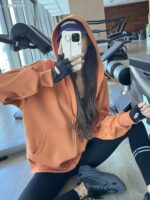 SULELIAN 루즈 캐주얼 스포츠 재킷 인 스타일 후드 요가 수트 스웨터 긴팔 러닝 탑 가을과 겨울 - 이미지 3