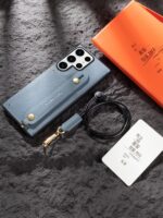 화후는 삼성 S24울트라 휴대전화 케이스 S24+ 정품 가죽 낙하 방지 손목 밴드 브라켓 끈 포함 S23울트라 보호 케이스 새로운 가벼운 고급 스타일 첫 번째 레이어 소가죽 카드 슬롯 S23 휴대전화 케이스에 적합합니다. - 이미지 5