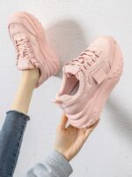 두꺼운 밑창의 봄 녹색 통기성 아빠 신발 여성용 2024년 신제품 올매치 경량 포레스트 검프 신발 키 키우기 스포츠 신발 보드 신발 - 이미지 4