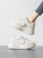 두꺼운 밑창의 봄 녹색 통기성 아빠 신발 여성용 2024년 신제품 올매치 경량 포레스트 검프 신발 키 키우기 스포츠 신발 보드 신발 - 이미지 5