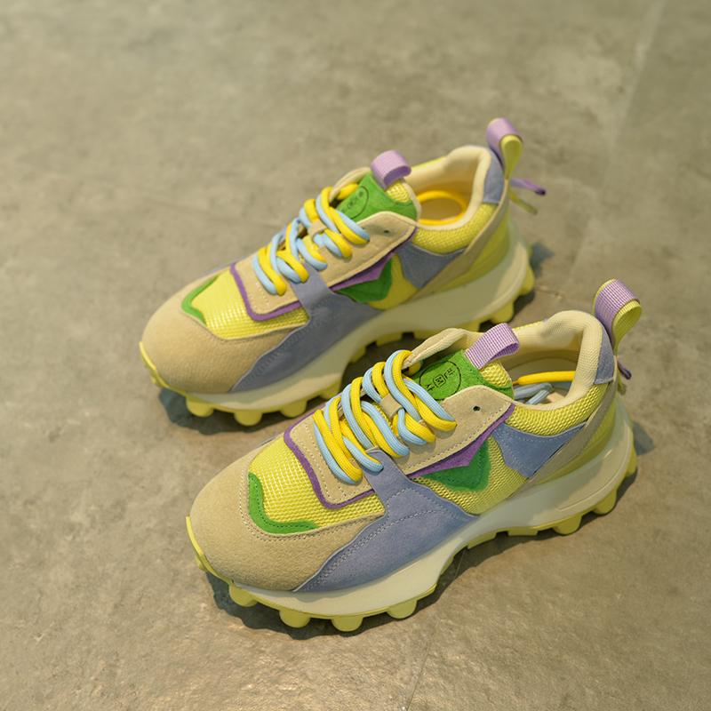 main_708748282624_0-1 2024 봄과 겨울 신상품 여성화 정품 가죽 라운드 투 스포츠 캐주얼화 두꺼운 바닥 높이 러닝화 포레스트 검프화 - 이미지 1