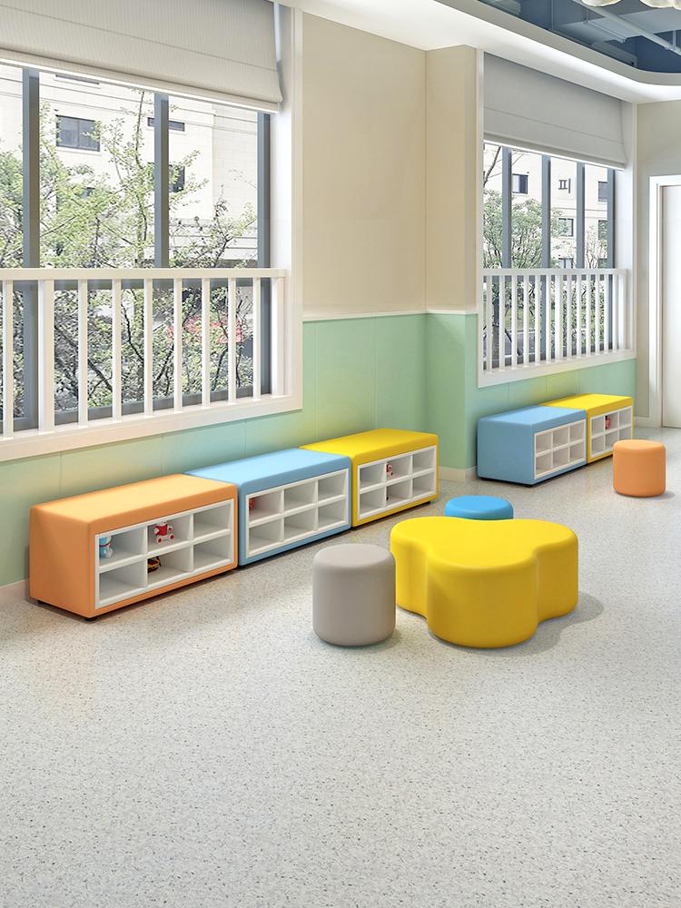 main_710218885302_0-1 유치원 교육기관 댄스룸 휴게실 홀 벽면 신발장 벤치 어린이 소프트팩 롱슈즈장 소파 - 이미지 1