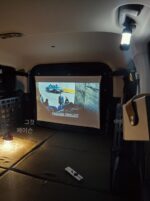 젠슨 아웃도어 그레이트월 탱크 300 스페셜 리저브 트렁크 HD 폴딩 프로젝션 스크린 모바일 시네마 - 이미지 2