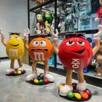 만화 M콩 트렌드 플레이 레드 mm콩 인형 대형 장식품 오렌지콩 모델 거실 매장 바닥 장식 조각 - 이미지 2