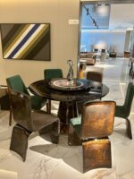 베르사체 식탁] 베르사체 이탈리안 라이트 럭셔리 솔리드 우드 라운드 테이블과 의자 하이엔드 다이닝 바이빙 동일 스타일 샤오홍수