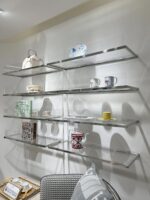 모던 심플 벽면 책장 선반 다층 상품 선반 디스플레이 선반 벽면 장착 신발 가방 디스플레이 선반