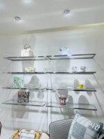 모던 심플 벽면 책장 선반 다층 상품 선반 디스플레이 선반 벽면 장착 신발 가방 디스플레이 선반 - 이미지 4