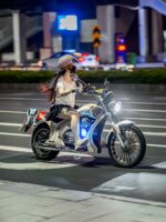 중선유미요미 오토바이 중선유미125는 기어를 바꿀 필요가 없고 무한변속이 간편하고 등록이 가능합니다. - 이미지 4