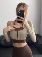 KAYANTY 가슴 패드 포함 외부 착용 필라테스 스포츠 상의 가짜 투피스 홀터넥 요가복 러닝 트레이닝 긴팔 - 이미지 5