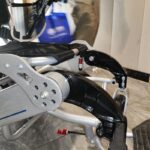 Goodgosvichi 휠체어 부속품, 교차다리 부속품, 앞바퀴 교차다리 연결 암 브라켓, 전동 휠체어 부속품 - 이미지 3