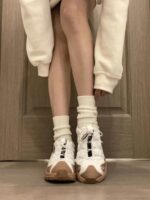 디자인 두꺼운 밑창 야외 하이킹화 2024년 신상 캐주얼 스포츠화 통기성 강화 러닝화 아빠화 여성용 - 이미지 3