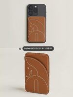 iPhone16ProMax 자석 가죽 카드 홀더 16Pro/15ProMax 명함 홀더 ChevalMagSafe 정품 가죽 자석 카드 홀더 송아지 가죽 NFC 카드 홀더 출입 카드 액세서리에 적합 - 이미지 5