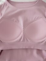 여성용 요가복 2025년 신상품 고정 가슴 패드가 있는 고급 상의 피트니스 긴팔 스포츠 필라테스 올매치 티셔츠 - 이미지 4