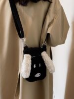 여성용 겨울 미니백 2024년 신상품 귀여운 강아지 플러시 휴대폰 가방 다용도 양털 메신저 백 - 이미지 4