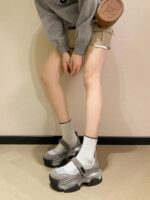 영국 스트리트 스타일 스포츠 캐주얼 버클 슈즈 여성용 2024년 초봄 신상품 올매치 플랫폼 두꺼운 밑창 슈즈