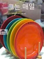 프랑스 쿨 컬러 르크루제 7인치 9인치 도자기 원형 접시 프랑스식 저녁 접시 플랫 플레이트 야채 플레이트 서양식 스테이크 플레이트 - 이미지 3