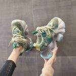 정품 가죽 레트로 두꺼운 밑창 아빠 신발 여성용 2024년 가을 신상품 홍콩 스타일 작은 키 증가 캐주얼 스포츠 올매치 트렌드