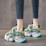 정품 가죽 레트로 두꺼운 밑창 아빠 신발 여성용 2024년 가을 신상품 홍콩 스타일 작은 키 증가 캐주얼 스포츠 올매치 트렌드 - 이미지 3