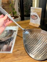 T4kzi 독일 스테인리스 스틸 콜랜더 주방 가정 튀긴 만두 국수 숟가락 냄비 콜랜더 긴 손잡이 숟가락 - 이미지 4