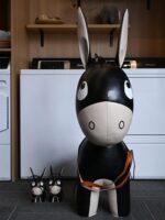 미국산 정품 수입 심플 클럽 가죽 핸드메이드 바닥형 장식품 이사 이사 선물 기린 - 이미지 3