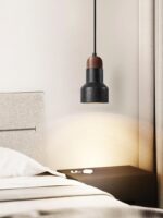 중세 빈티지 블랙 월넛 컬러 레스토랑 바 노르딕 B&B 들어올릴 수 있는 침실 침대 옆 샹들리에