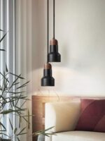 중세 빈티지 블랙 월넛 컬러 레스토랑 바 노르딕 B&B 들어올릴 수 있는 침실 침대 옆 샹들리에 - 이미지 4