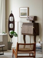 북미산 검은 호두 로봇 견고한 나무 수납장 심플 거실 수납 크리에이티브 틈새 메이크업 책상 와인 캐비닛