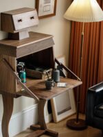 북미산 검은 호두 로봇 견고한 나무 수납장 심플 거실 수납 크리에이티브 틈새 메이크업 책상 와인 캐비닛 - 이미지 3