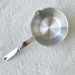 훌륭한 품질! 원래 독일산! 통합 18/10 스테인리스 스틸 핫 오일 팬 붓기 오일 팬 프라이팬 소형 프라이팬 12cm - 이미지 3