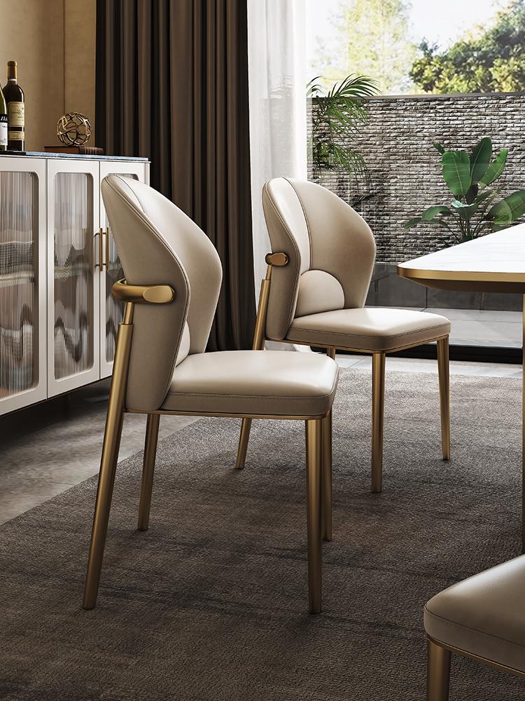 main_778766402766_0-1 가죽 식탁 의자 홈 노르딕 등받이 편안한 레스토랑 호텔 모던 심플 상판 소가죽 가벼운 고급 식탁 의자 - 이미지 1