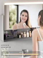 조명 기술이 적용된 견고한 목재 페인트 스마트 거울 캐비닛 현대식 핸드 스윕 음성 제어 리프트 변기 맞춤형 욕실 캐비닛 - 이미지 3