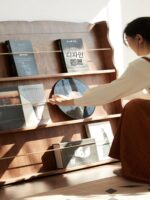 일본식 중고 원목 독서대 진열대 진열대 복고풍 수납 책장 신문 및 잡지 선반 바닥 선반 - 이미지 5