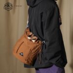 OCE GEAR 일본 패션 트렌드 경량 버킷백 방수 원숄더 크로스바디 산악 시리즈 도시형 아웃도어 스타일 - 이미지 5