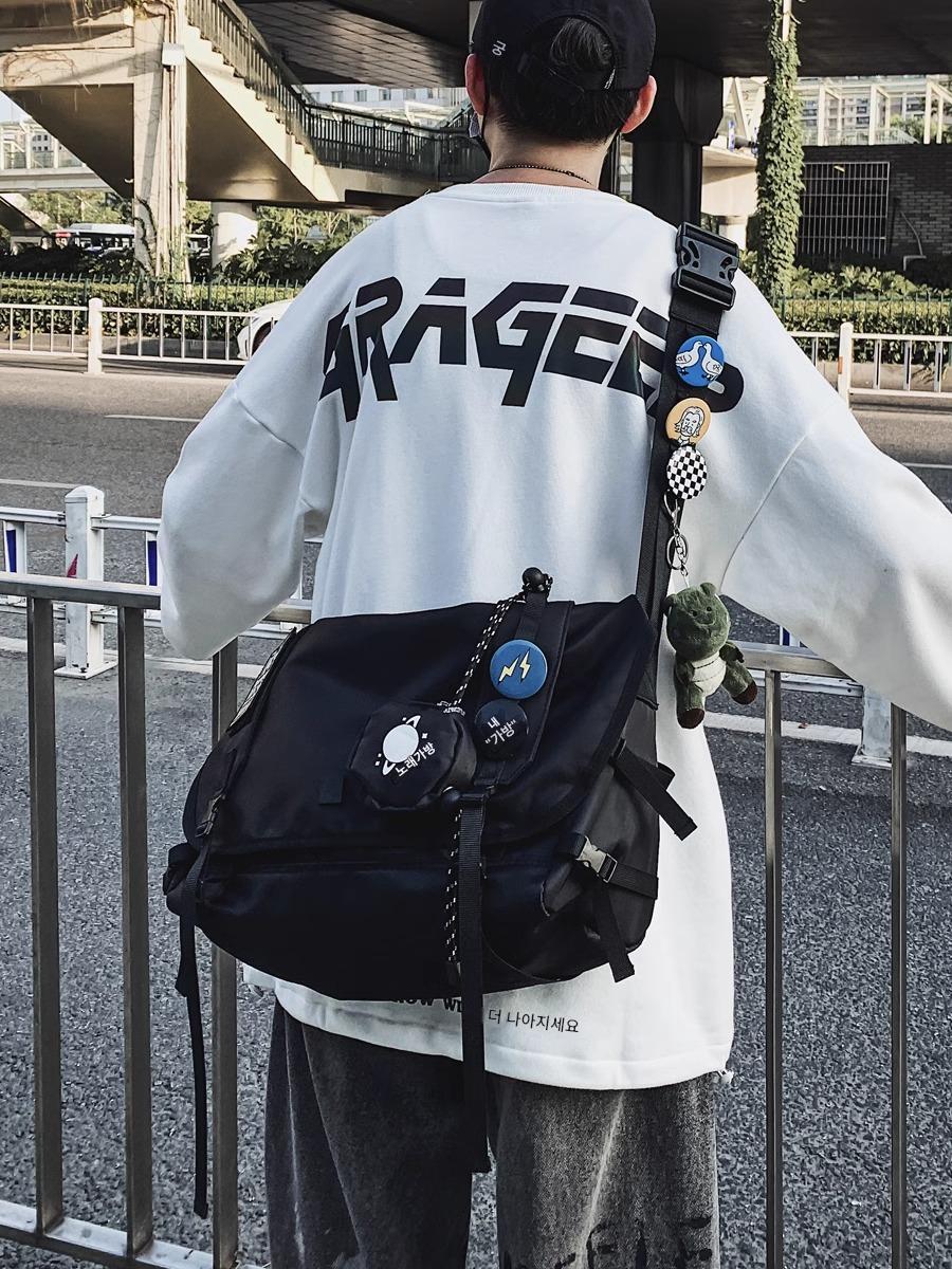 main_789401220770_0-1 프랑스 컬러린 카이트 메신저백 남성 대용량 한국 버전 업무용 가방 메신저백 방수 숄더백 - 이미지 1