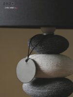 JOICO 스위스 스마트 테이블 램프 침실 침대 옆 램프 레트로 크리에이티브 따뜻한 패브릭 눈 보호 거실 장식 장식품 - 이미지 5