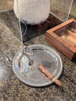 롤스로이스 리틀 골든 맨 시가 트레이 하이엔드 라이트 럭셔리 상업용 재떨이 럭셔리 하우스 거실 홀 트레이 장식품 - 이미지 5