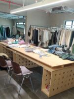 회의실 교육용 컴퓨터 테이블 생방송 책상 로그 앤틱 스타일 오션보드 검은색 직사각형 테이블 워크벤치 - 이미지 3